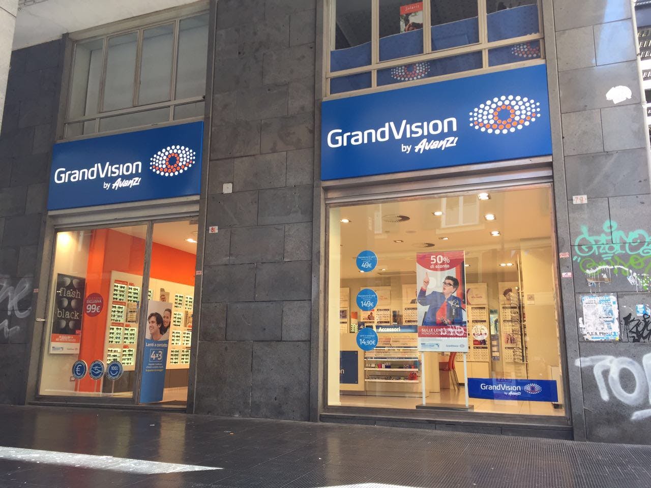 Via San Vincenzo - Genova